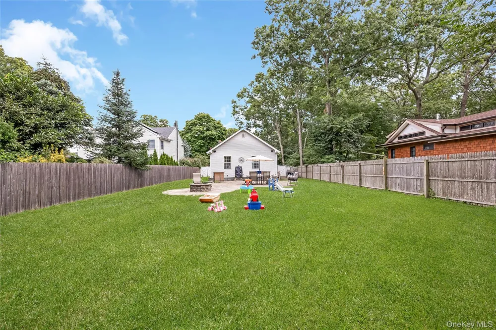 393 W End Avenue Shirley, NY 11967