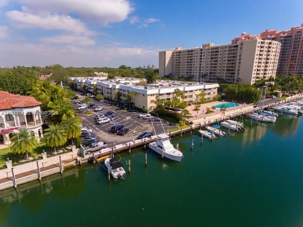 100 Edgewater Dr #305 Coral Gables, FL 33133