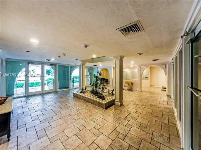 100 Edgewater Dr #305 Coral Gables, FL 33133
