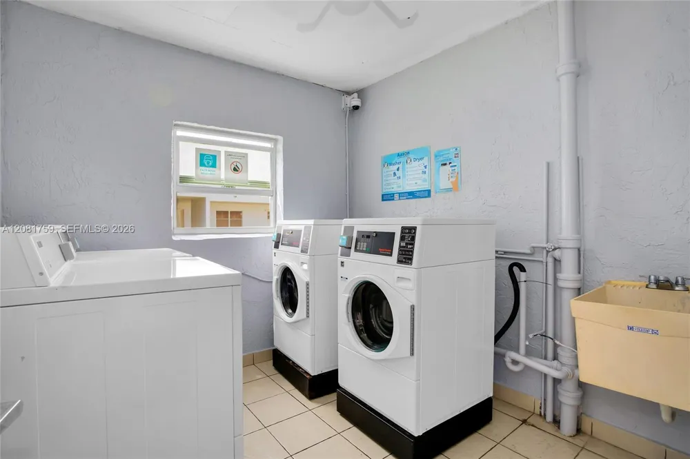 100 Edgewater Dr #305 Coral Gables, FL 33133