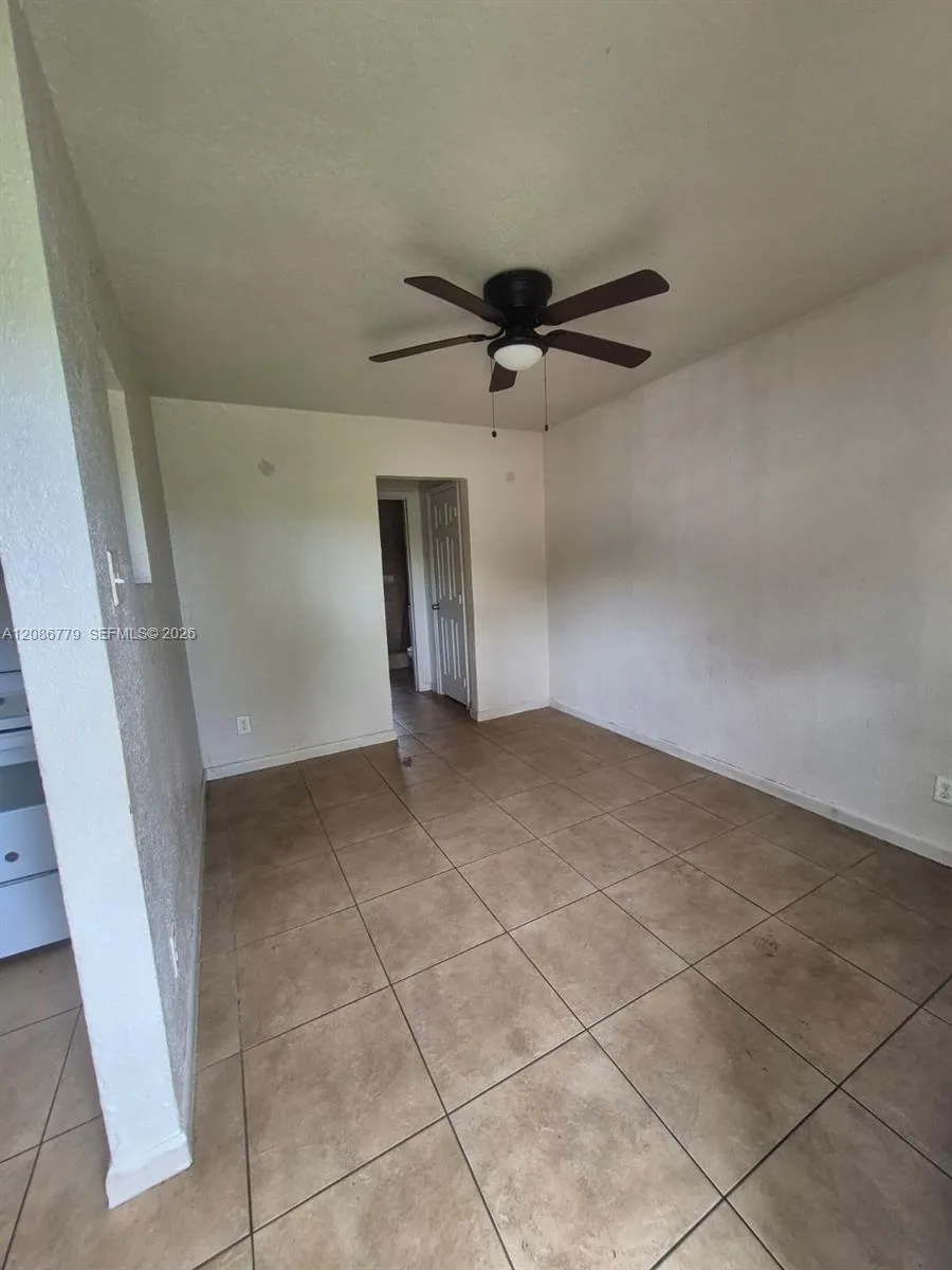 2554 NW 14th St #1 Fort Lauderdale, FL 33311