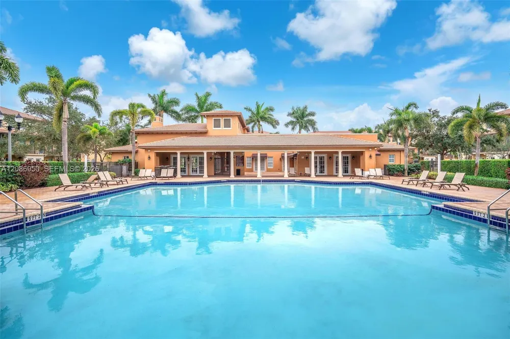 1148 SW 147th Ave #1148 Pembroke Pines, FL 33027