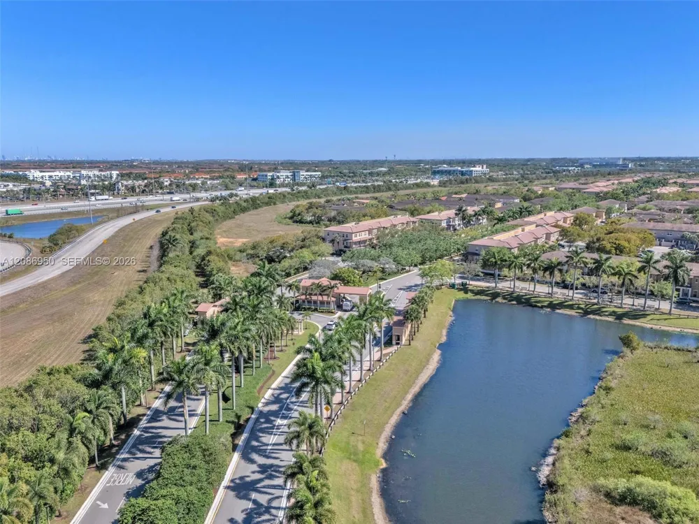 1148 SW 147th Ave #1148 Pembroke Pines, FL 33027