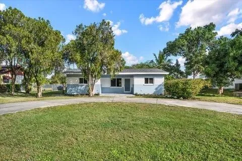 4610 SUNSET BOULEVARD Fort Pierce, FL 34982