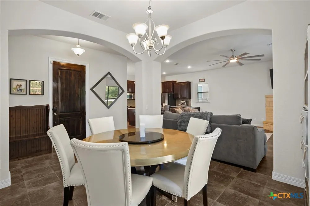 522 Carriage House Spring Branch, TX 78070