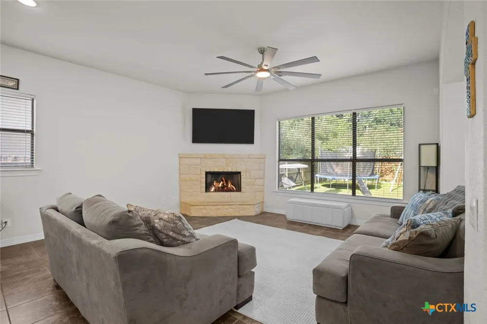 522 Carriage House Spring Branch, TX 78070