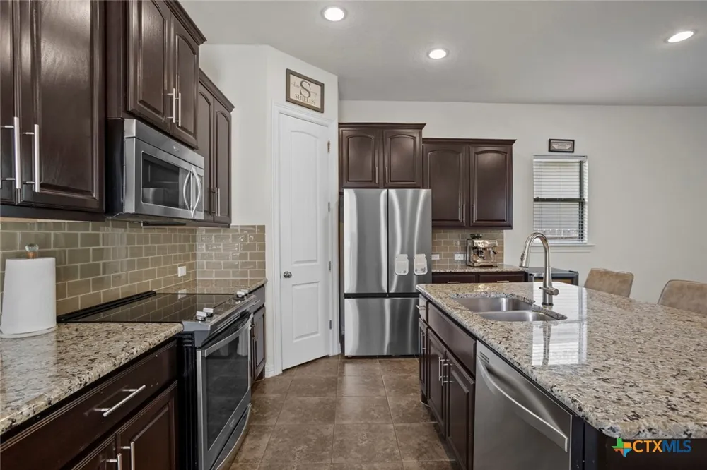 522 Carriage House Spring Branch, TX 78070