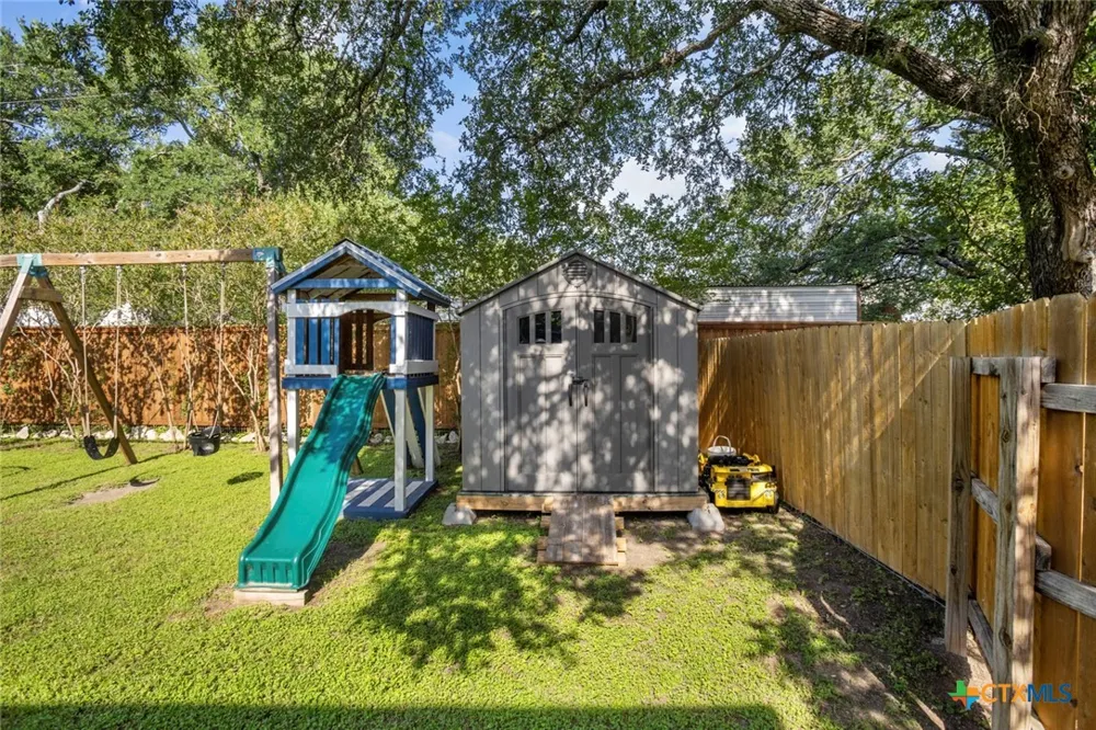 522 Carriage House Spring Branch, TX 78070