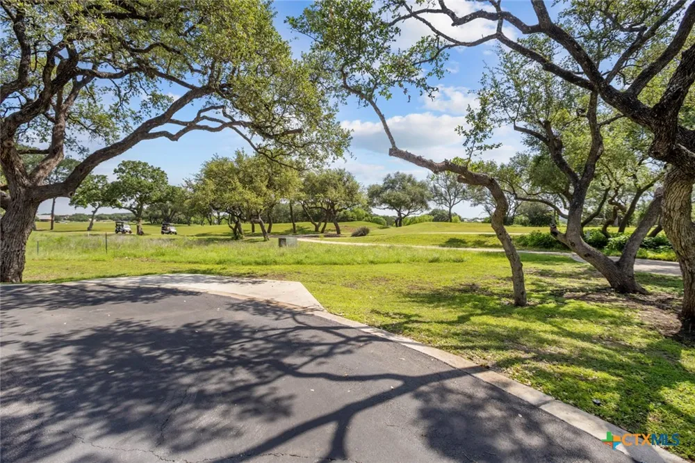522 Carriage House Spring Branch, TX 78070