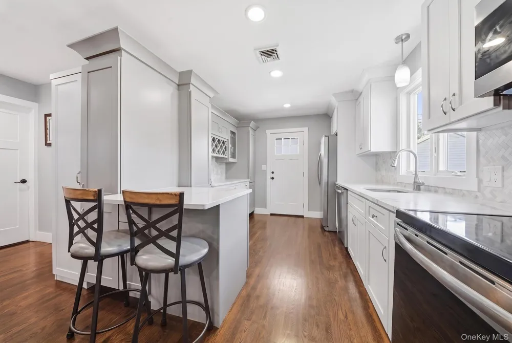 18 Devon Road Bethpage, NY 11714