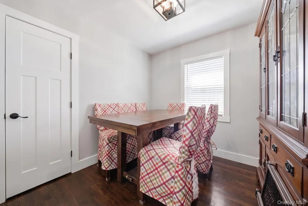 18 Devon Road Bethpage, NY 11714
