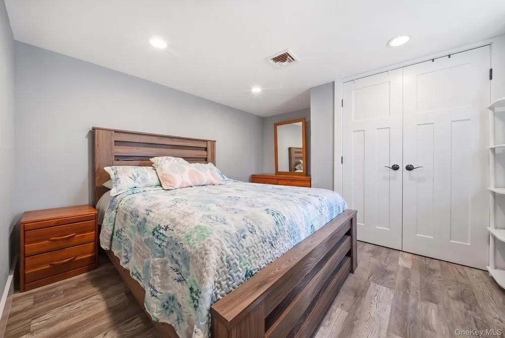 18 Devon Road Bethpage, NY 11714