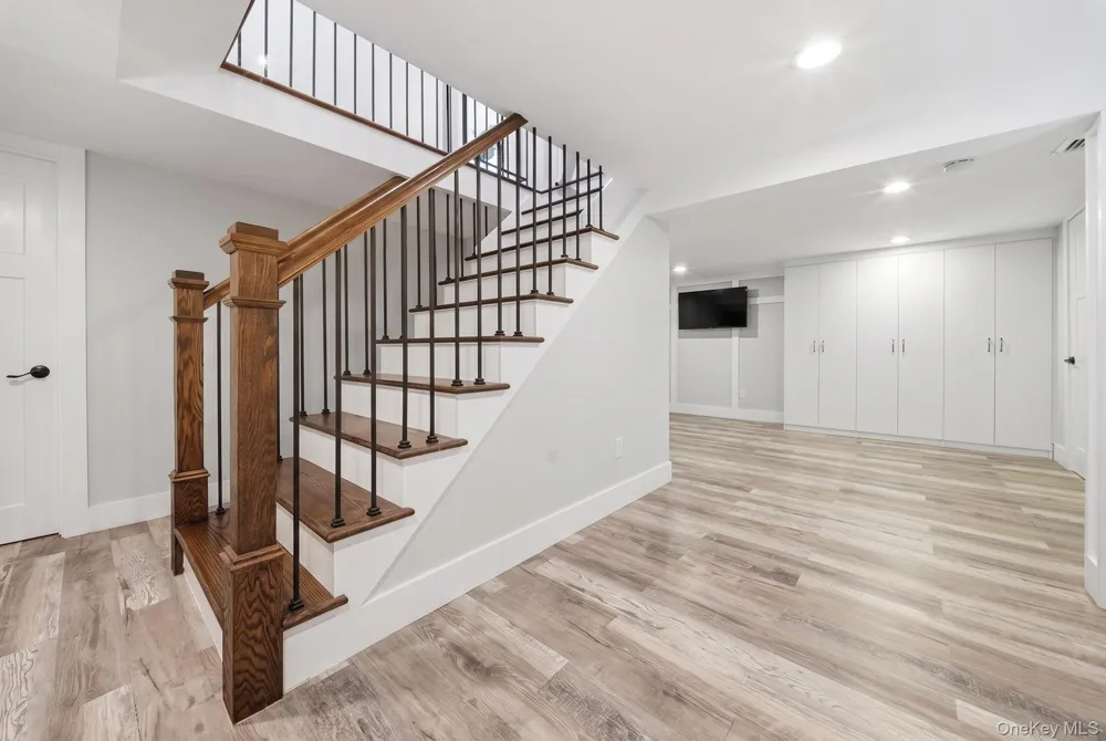18 Devon Road Bethpage, NY 11714