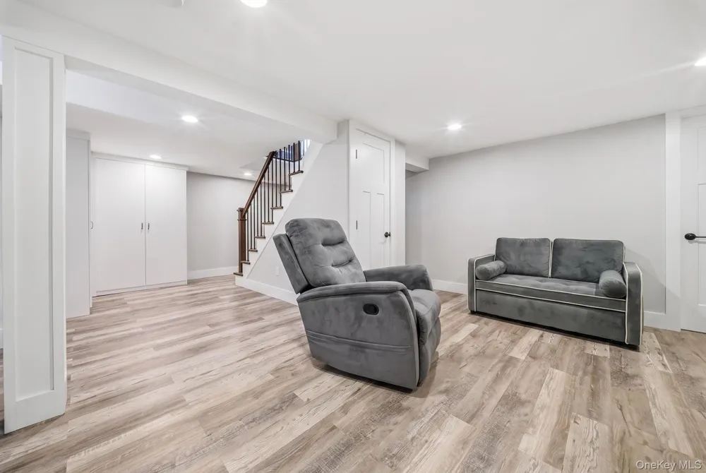 18 Devon Road Bethpage, NY 11714