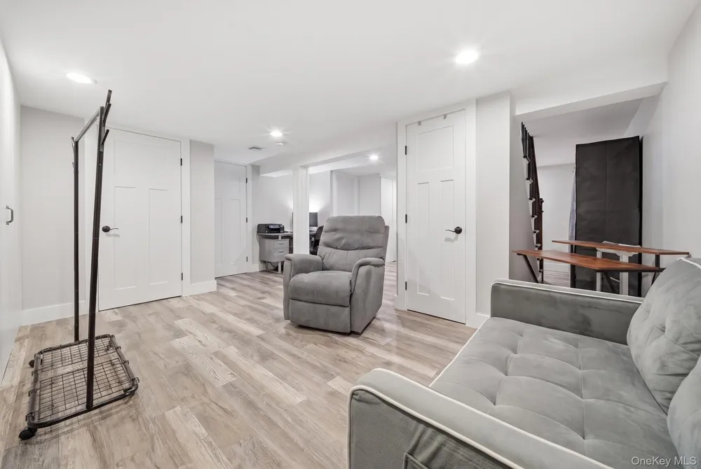18 Devon Road Bethpage, NY 11714