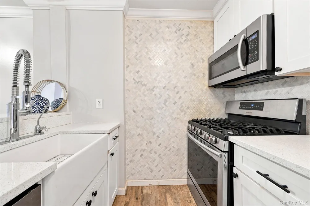 217 Sunset Boulevard #9217G Bronx, NY 10473