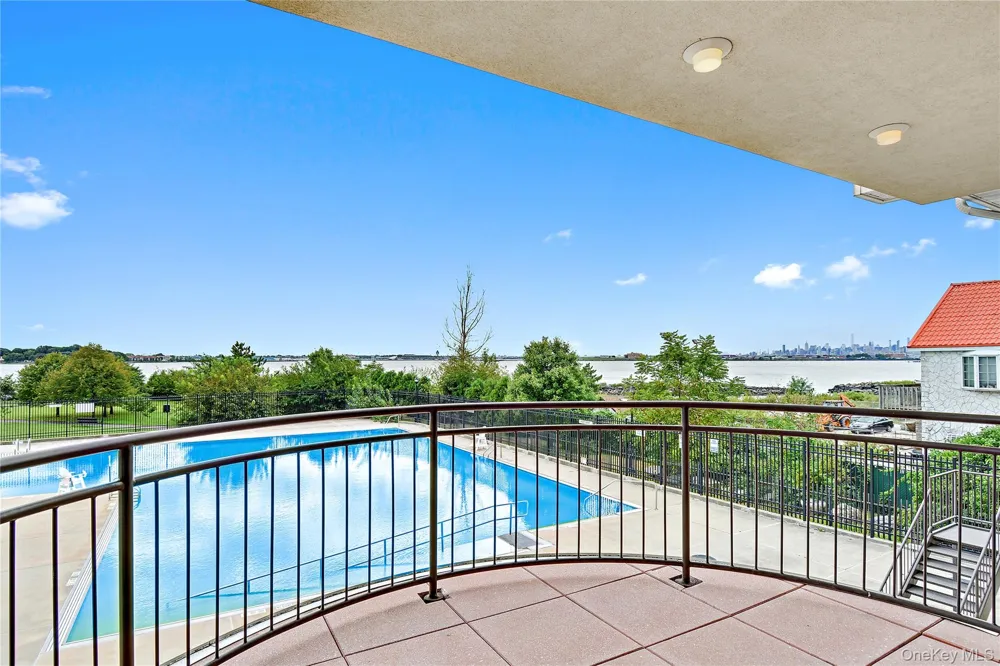 217 Sunset Boulevard #9217G Bronx, NY 10473
