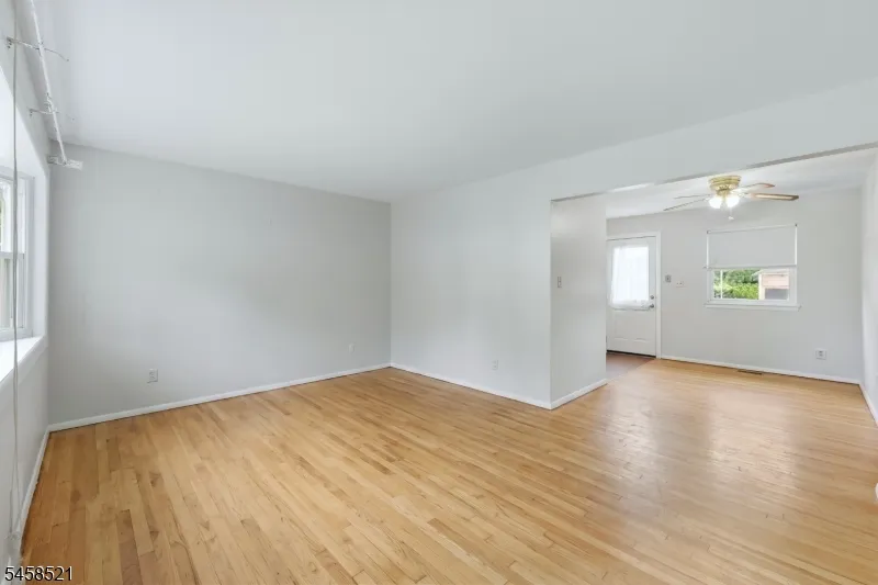 32 Merkel Dr Bloomfield, NJ 07003