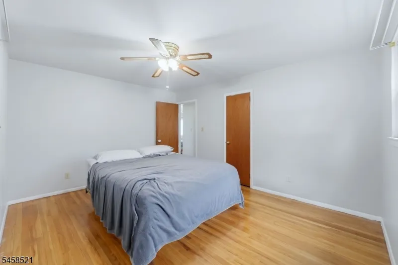 32 Merkel Dr Bloomfield, NJ 07003