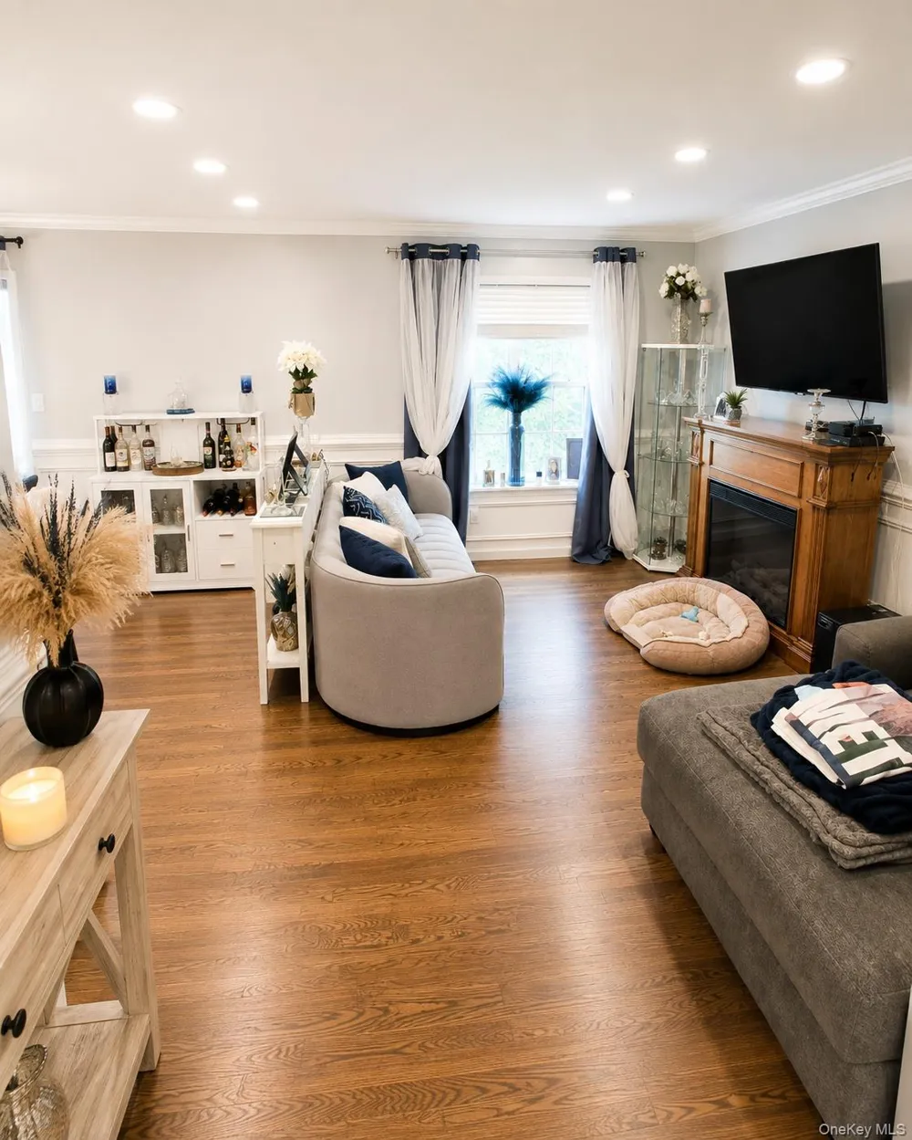 19 Helene Circle Woodbury, NY 10930