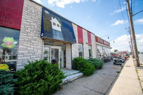 514 Merrick Road