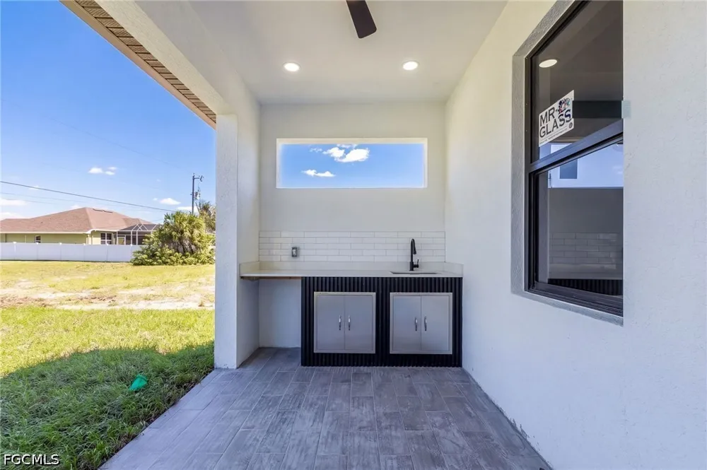 NE 17th Terrace Cape Coral, FL 33909