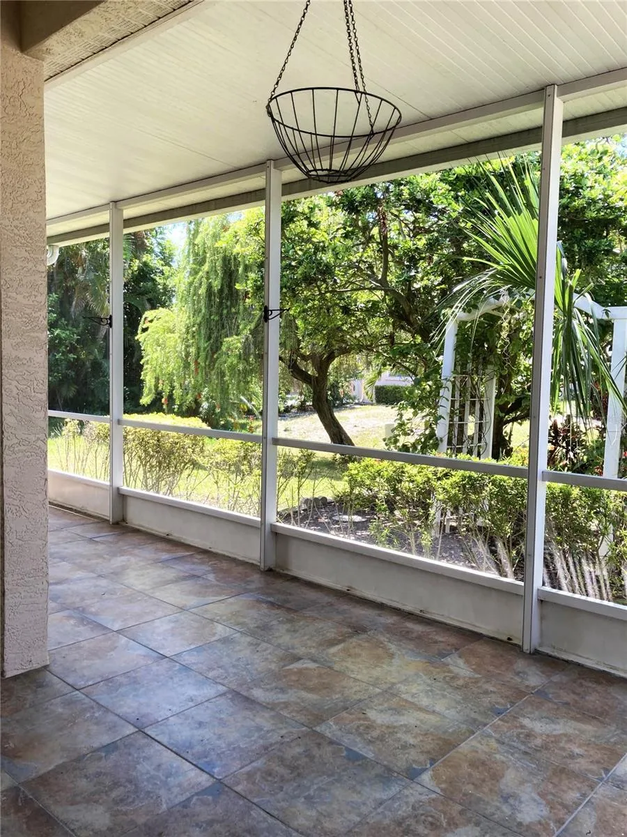 5006 45TH STREET W Bradenton, FL 34210