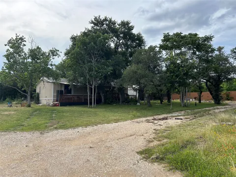 5729 Highway 183