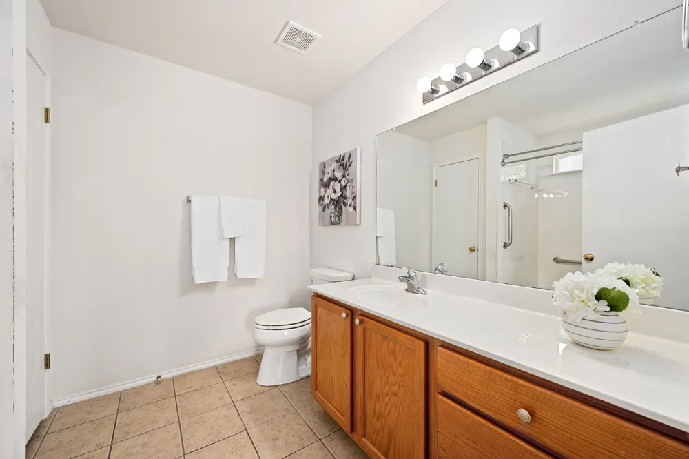 204 Katherine Way Leander, TX 78641