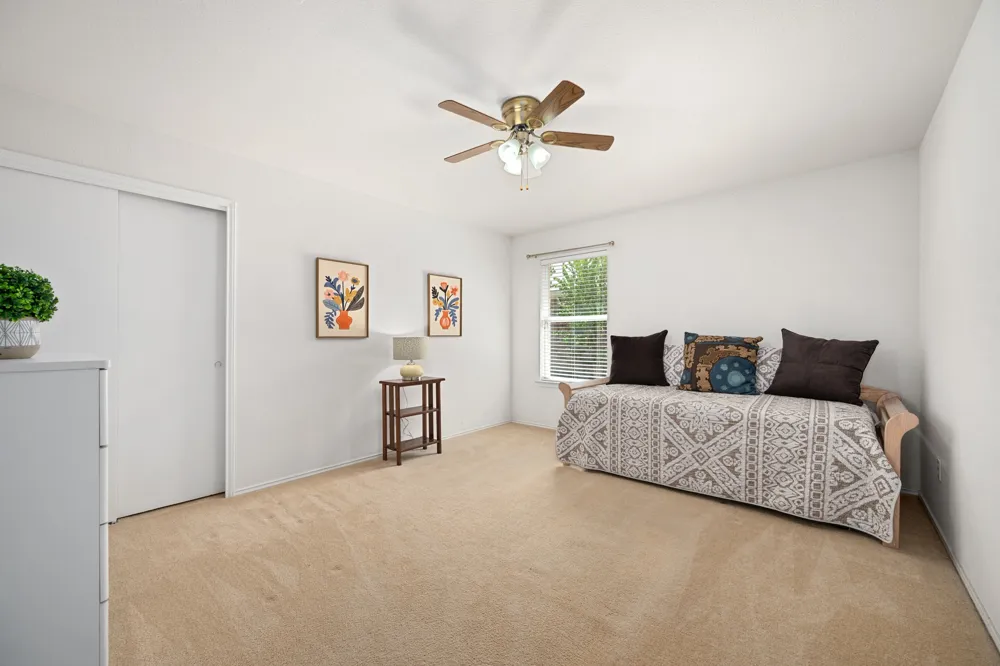 204 Katherine Way Leander, TX 78641