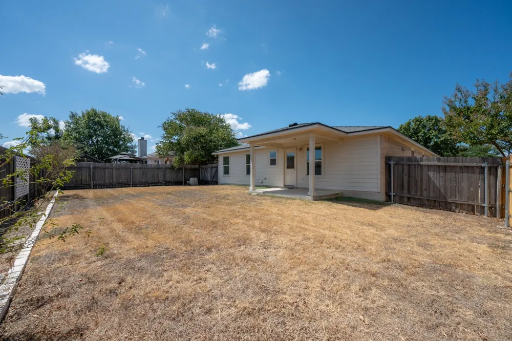 204 Katherine Way Leander, TX 78641