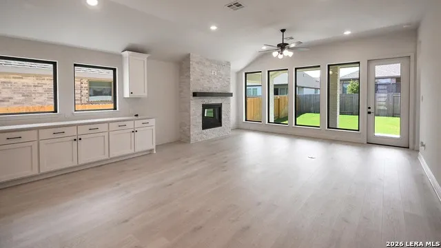 1739 Gyst Road Seguin, TX 78155