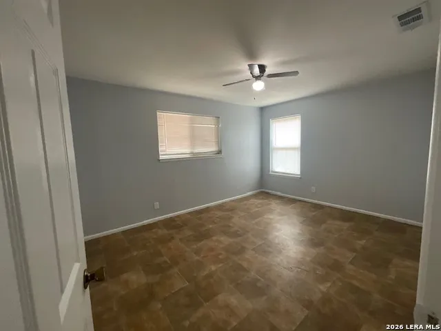 131 Bluebonnet Dr Kenedy, TX 78119