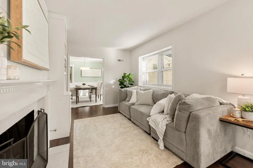 101 EARLEY Alexandria, VA 22304