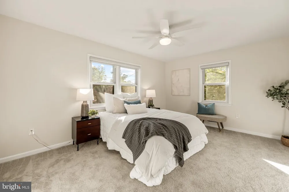 101 EARLEY Alexandria, VA 22304