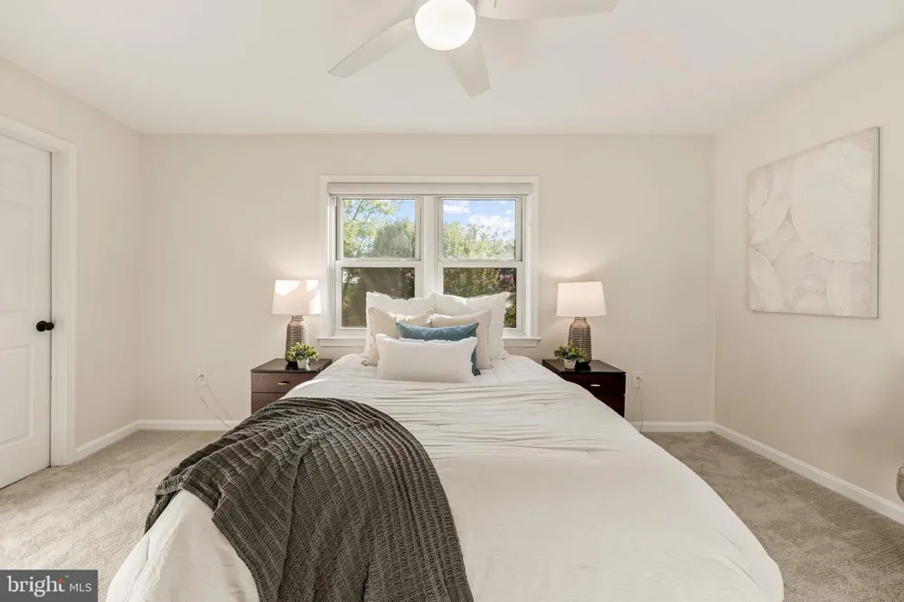 101 EARLEY Alexandria, VA 22304