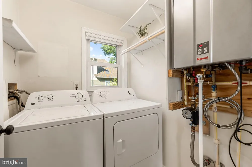 101 EARLEY Alexandria, VA 22304