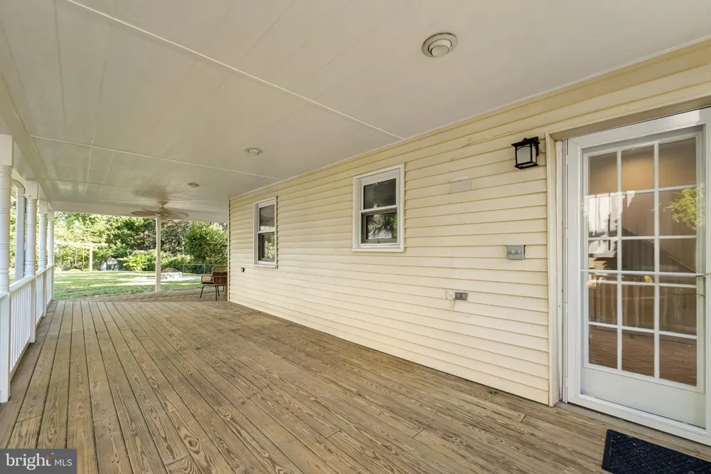 101 EARLEY Alexandria, VA 22304