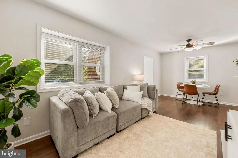 101 EARLEY Alexandria, VA 22304