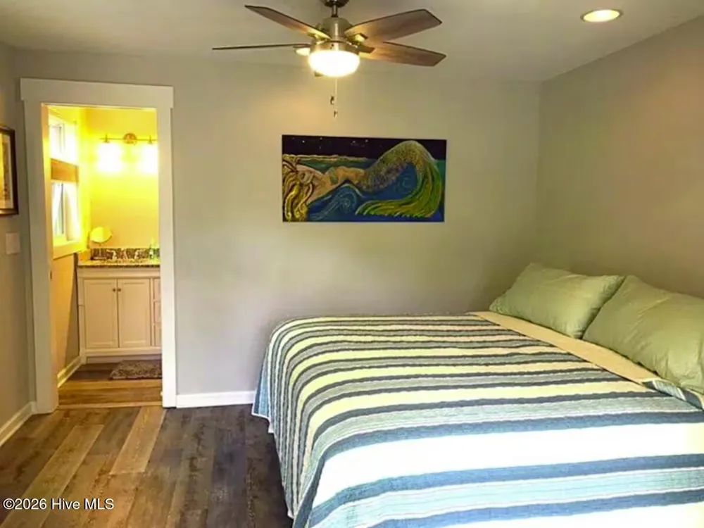 227 Colonial Beach Road Jarvisburg, NC 27947