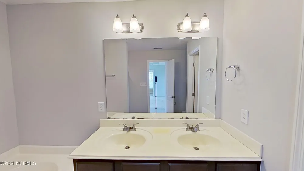 717 Radiant Drive Jacksonville, NC 28546