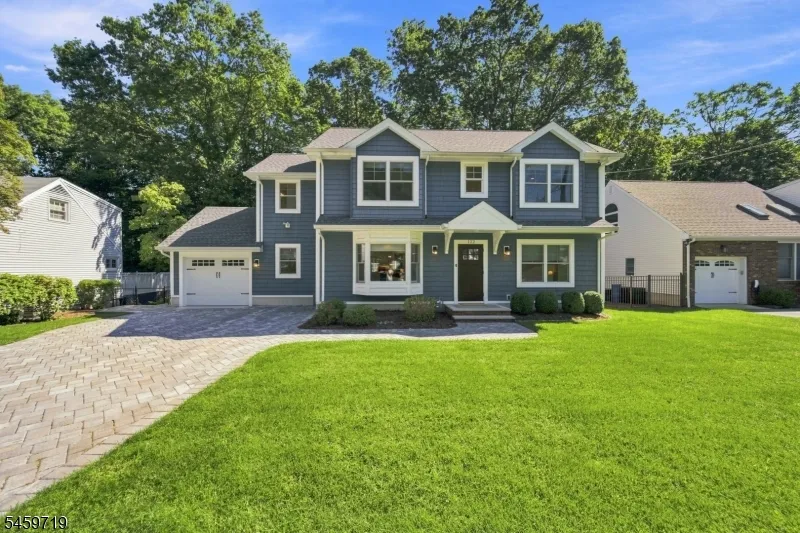 122 Spruce St Midland Park, NJ 07432