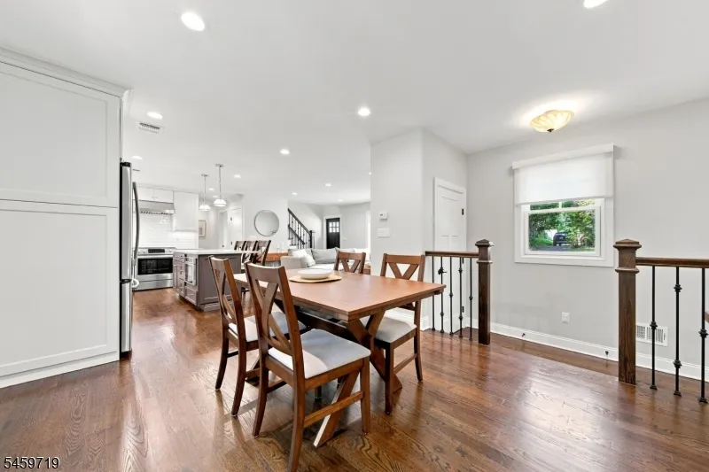 122 Spruce St Midland Park, NJ 07432