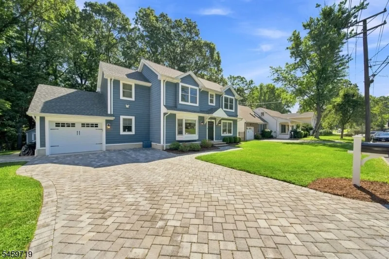 122 Spruce St Midland Park, NJ 07432