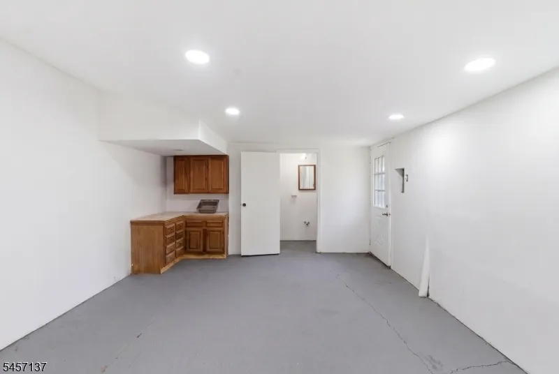 1 Park Pl North Brunswick, NJ 08902