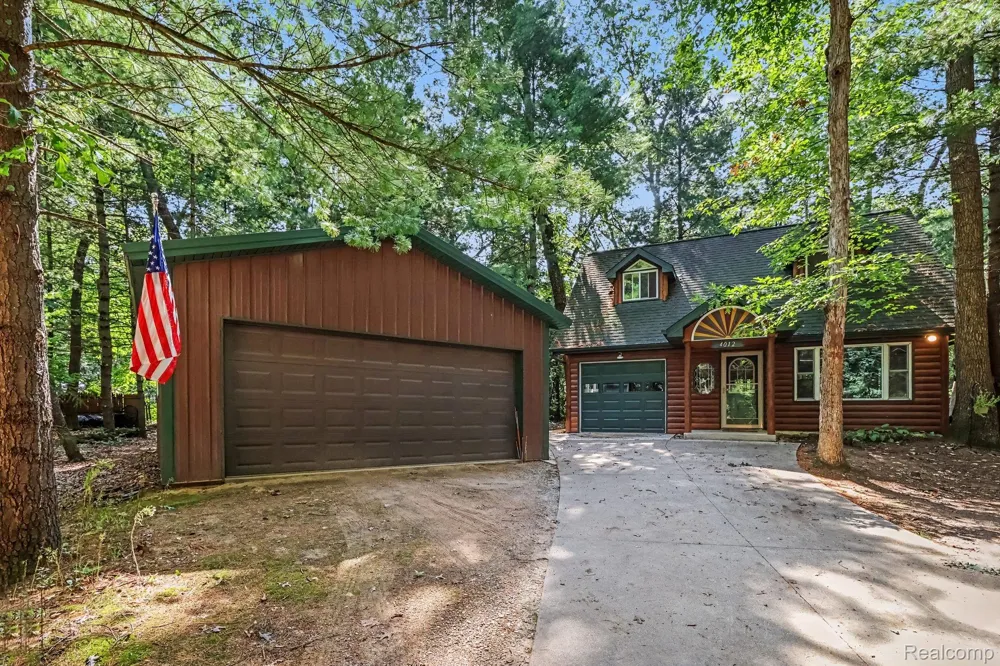 4012 Wintergreen Drive Valley Township, MI 49010