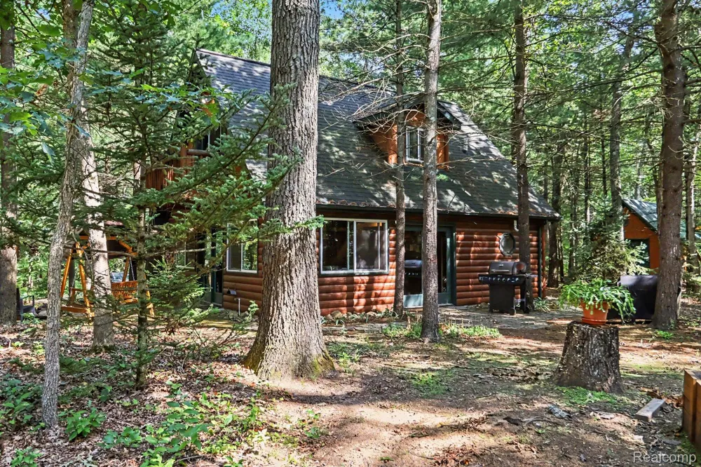 4012 Wintergreen Drive Valley Township, MI 49010