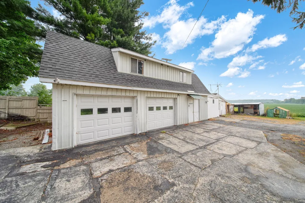 11625 Ridge Highway Macon Township, MI 49286