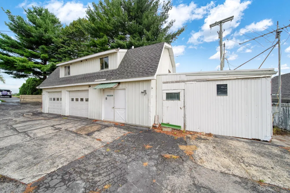 11625 Ridge Highway Macon Township, MI 49286