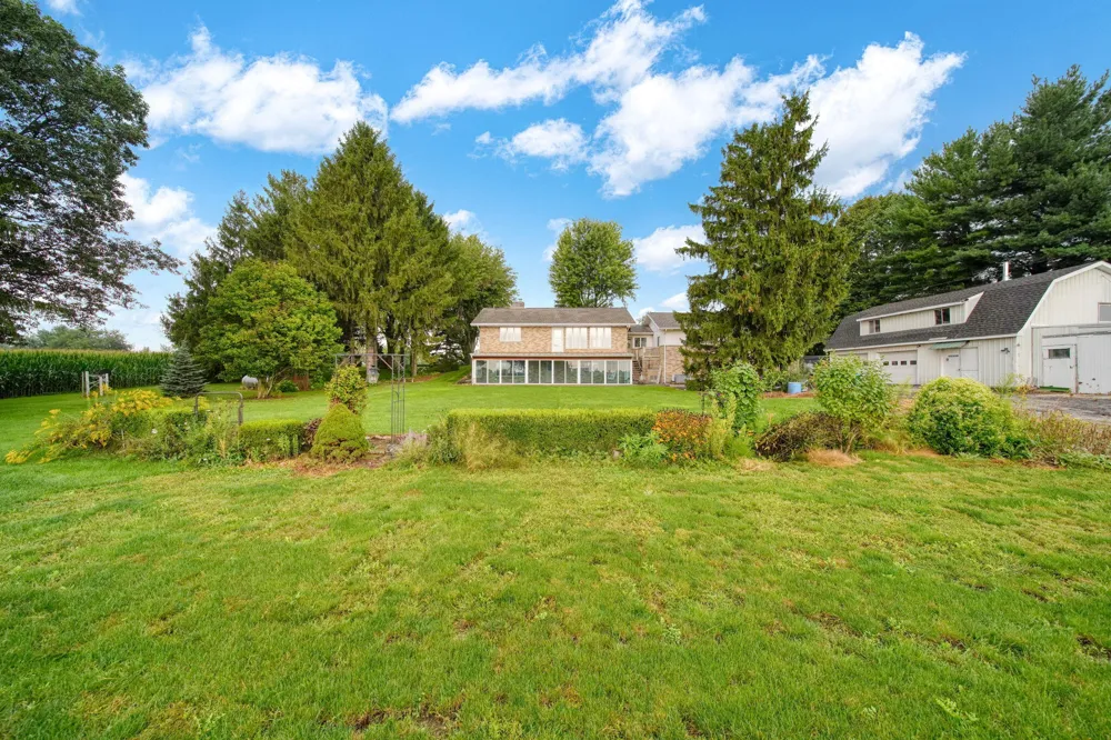 11625 Ridge Highway Macon Township, MI 49286